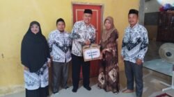 Bentuk Empati, Pengurus PGRI Malunda Kunjungi Rumah Duka Salah Satu Anggotanya